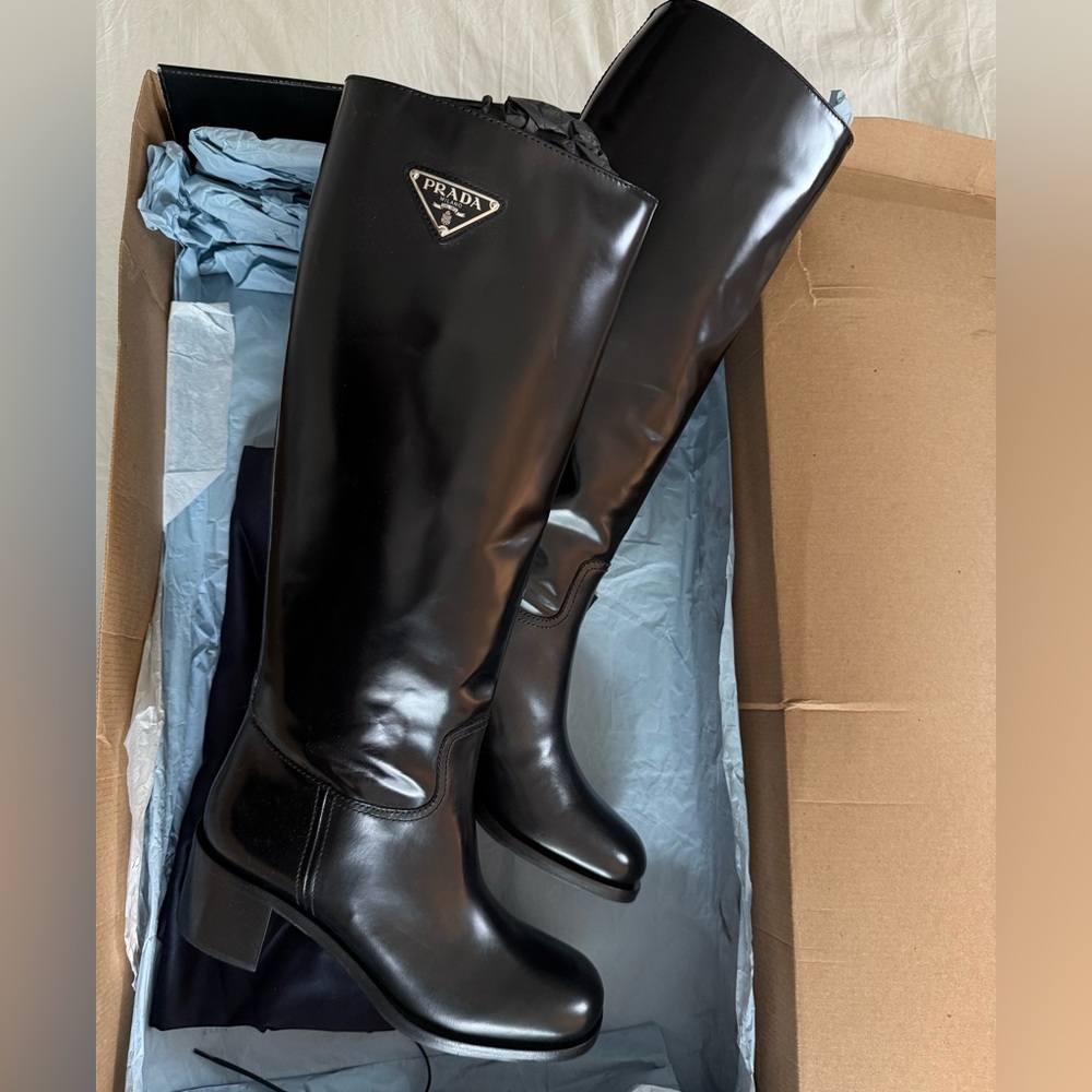 PRADA Spazzolato Metal Triangle Logo 55mm Riding Boots Size 39 Black New - Picture 7 of 12